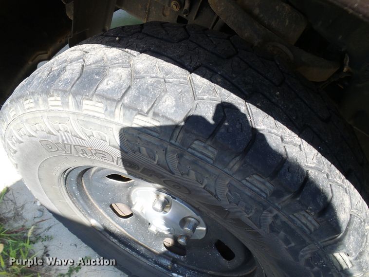 image for item DG2096 2013 Dodge Ram 1500  Crew Cab pickup truck