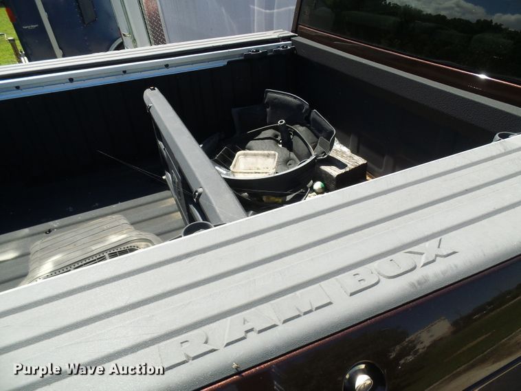 image for item DG2096 2013 Dodge Ram 1500  Crew Cab pickup truck