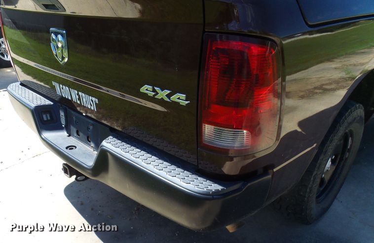 image for item DG2096 2013 Dodge Ram 1500  Crew Cab pickup truck