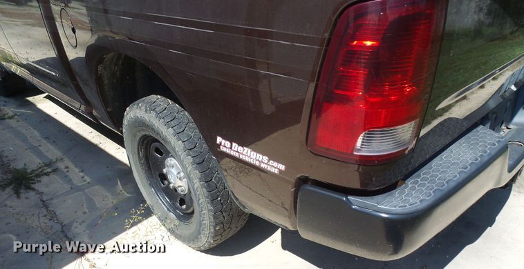 image for item DG2096 2013 Dodge Ram 1500  Crew Cab pickup truck