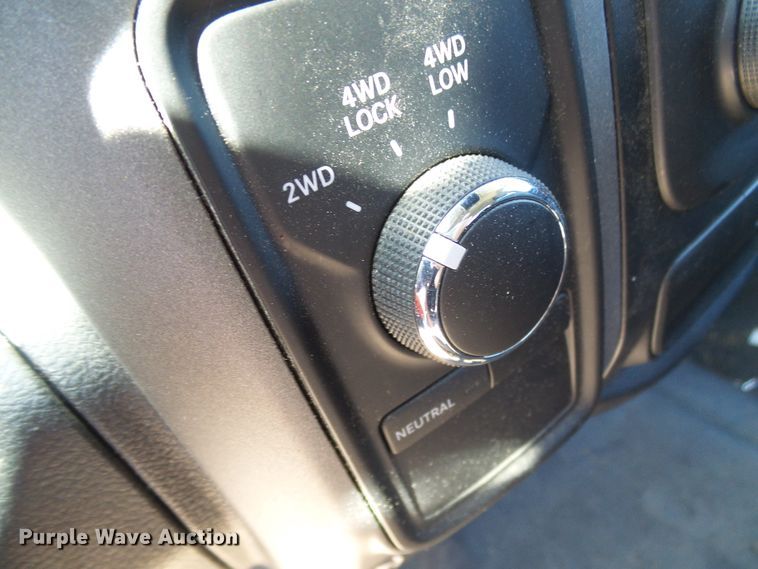 image for item DG2096 2013 Dodge Ram 1500  Crew Cab pickup truck