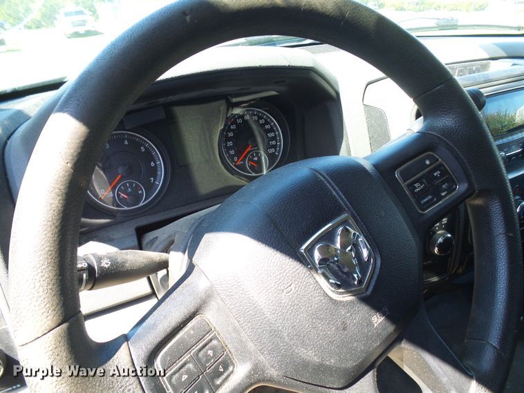 image for item DG2096 2013 Dodge Ram 1500  Crew Cab pickup truck