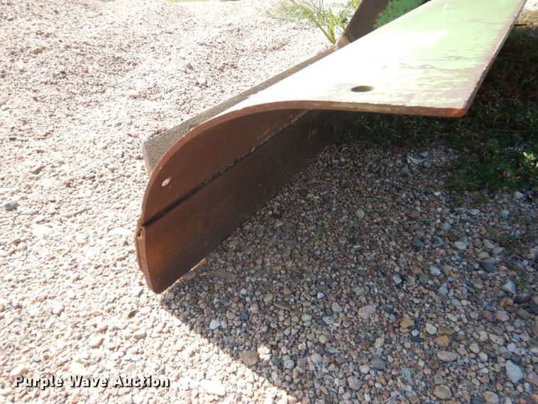 image for item DG4537 John Deere 86"W blade