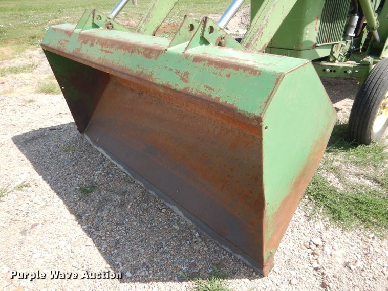 image for item DG4540 John Deere 830  tractor