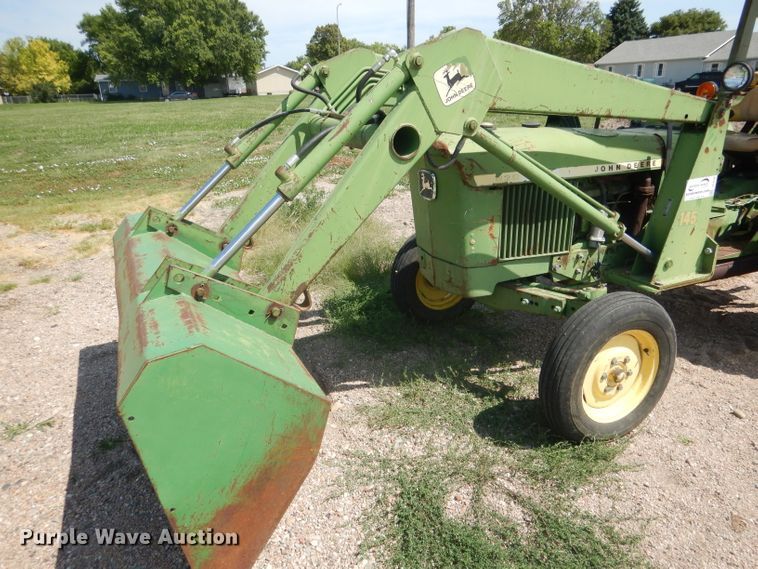 image for item DG4540 John Deere 830  tractor