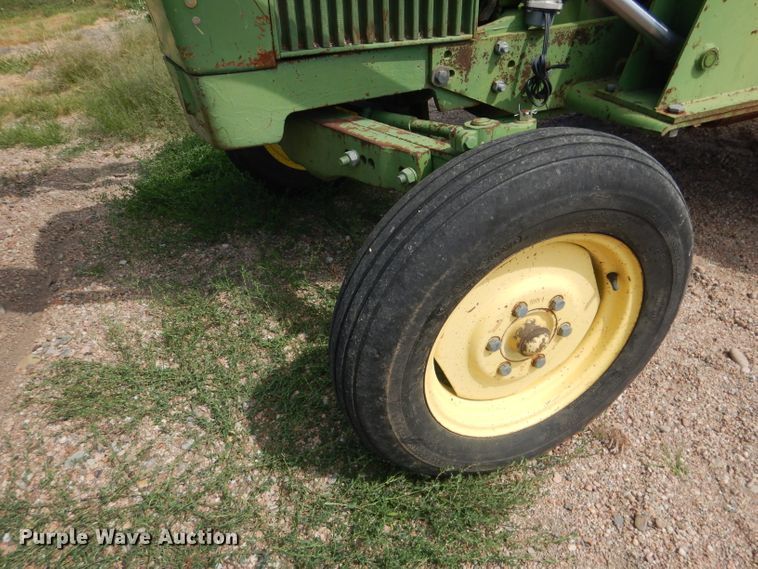 image for item DG4540 John Deere 830  tractor