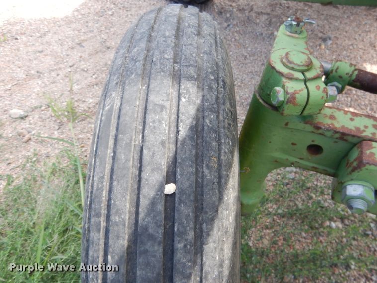 image for item DG4540 John Deere 830  tractor