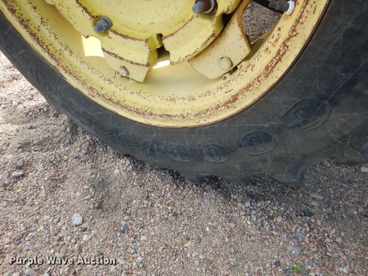 image for item DG4540 John Deere 830  tractor