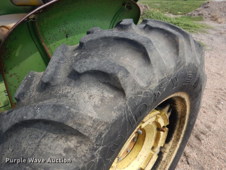 image for item DG4540 John Deere 830  tractor