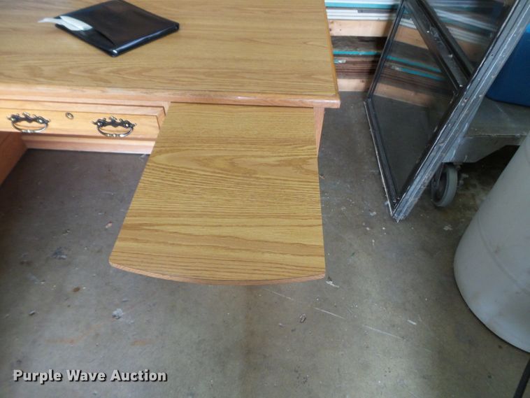 image for item DH3901 Two piece corner desk