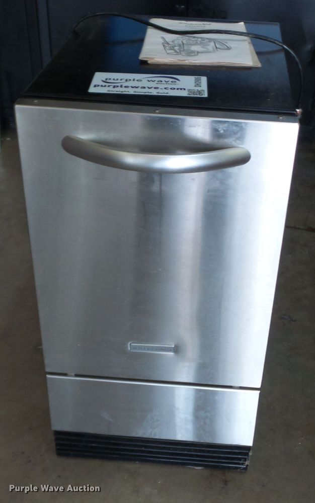 image for item DH3906 Kitchen Aid ice maker