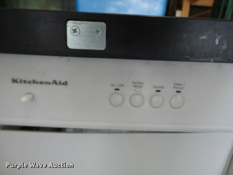 image for item DH3906 Kitchen Aid ice maker