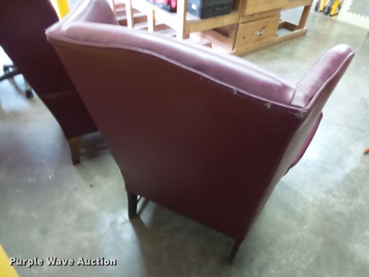 image for item DH3907 (2) chairs