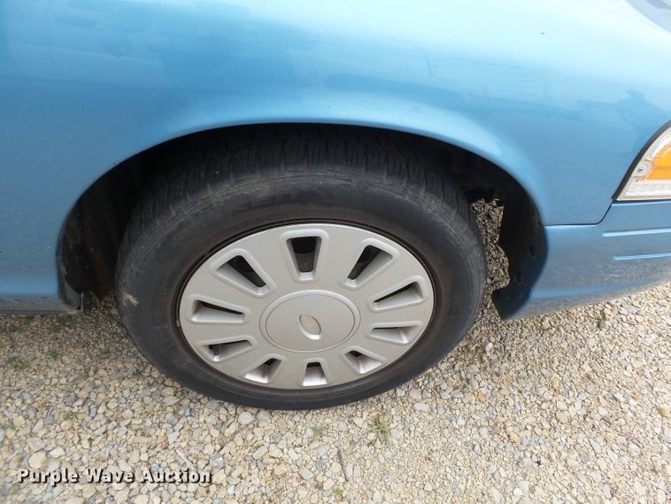 image for item DH3908 2009 Ford Crown Victoria Police Interceptor