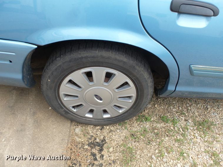 image for item DH3908 2009 Ford Crown Victoria Police Interceptor