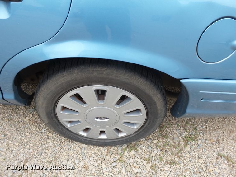 image for item DH3908 2009 Ford Crown Victoria Police Interceptor