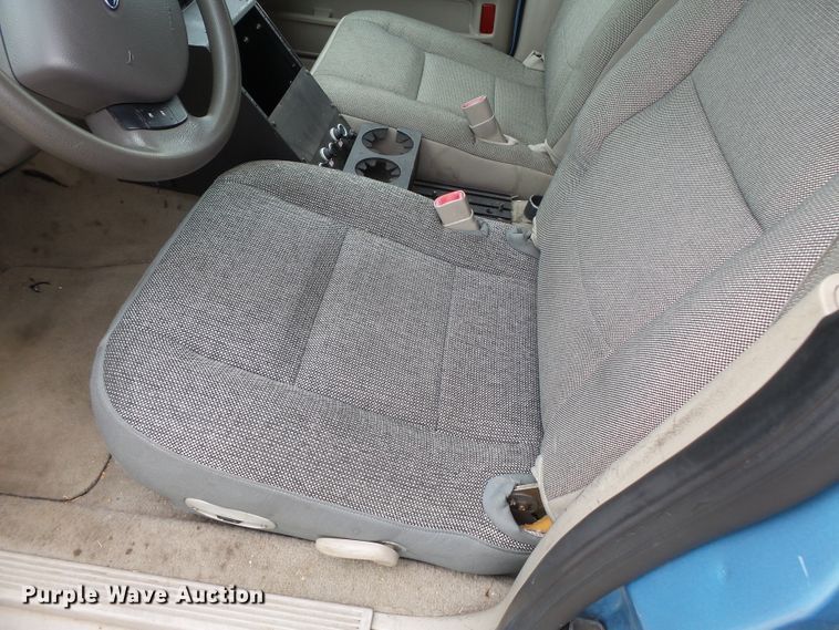 image for item DH3908 2009 Ford Crown Victoria Police Interceptor