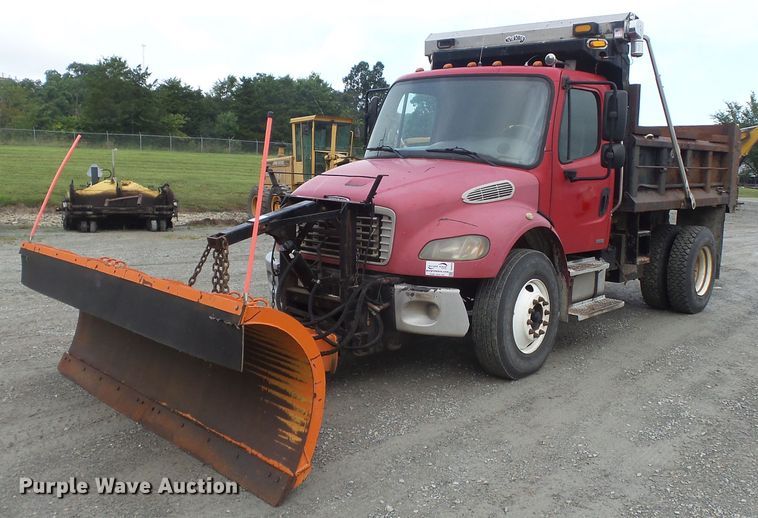image for item DH3919 2004 Freightliner Business Class M2  dump truck