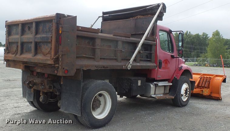 image for item DH3919 2004 Freightliner Business Class M2  dump truck