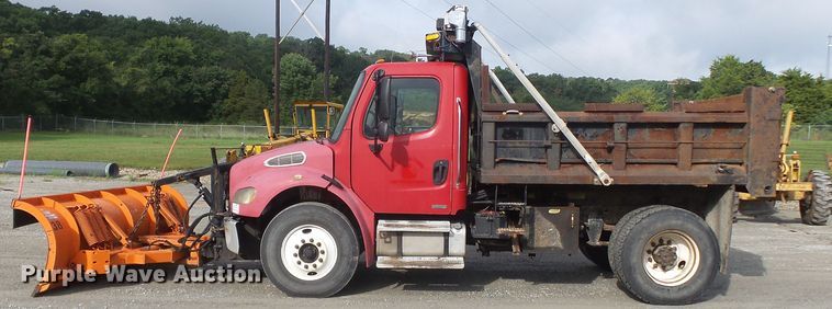 image for item DH3919 2004 Freightliner Business Class M2  dump truck