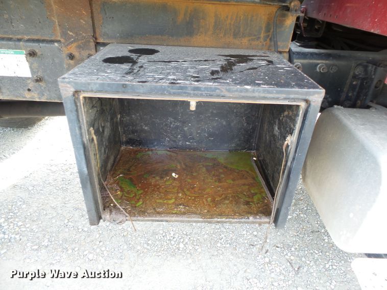 image for item DH3919 2004 Freightliner Business Class M2  dump truck