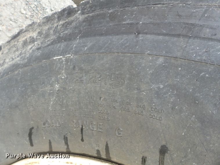 image for item DH3919 2004 Freightliner Business Class M2  dump truck