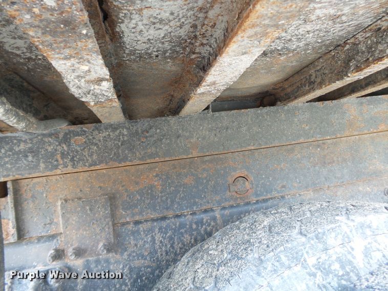 image for item DH3919 2004 Freightliner Business Class M2  dump truck