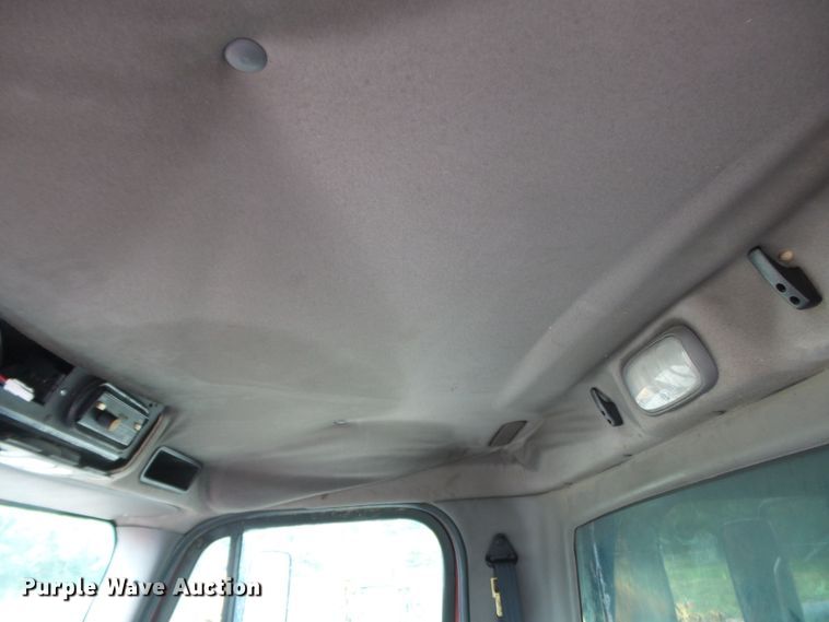 image for item DH3919 2004 Freightliner Business Class M2  dump truck