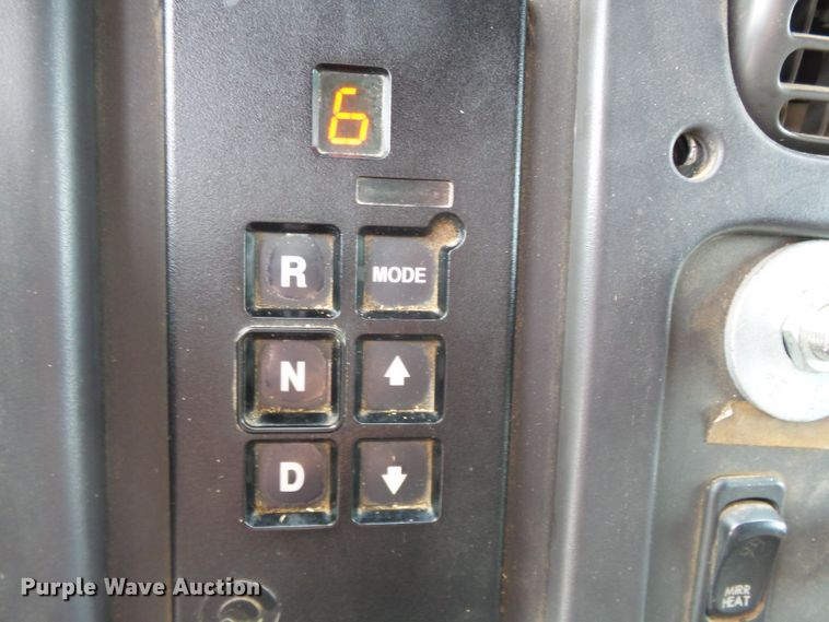 image for item DH3919 2004 Freightliner Business Class M2  dump truck