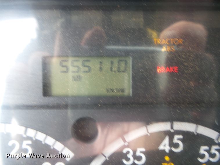 image for item DH3919 2004 Freightliner Business Class M2  dump truck