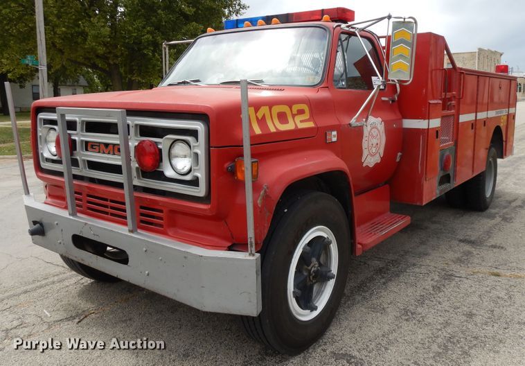 image for item DI7669 1984 GMC 7000  utility truck