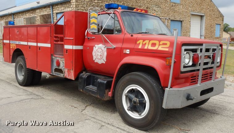 image for item DI7669 1984 GMC 7000  utility truck