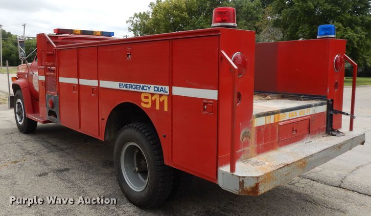 image for item DI7669 1984 GMC 7000  utility truck