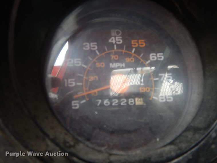 image for item DI7669 1984 GMC 7000  utility truck