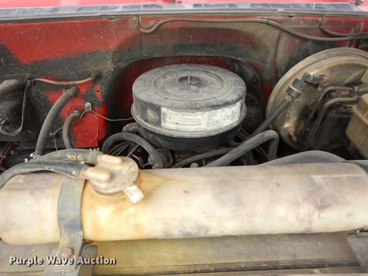 image for item DI7669 1984 GMC 7000  utility truck