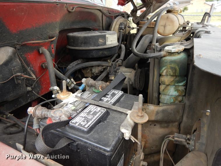 image for item DI7669 1984 GMC 7000  utility truck