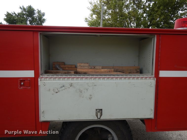 image for item DI7669 1984 GMC 7000  utility truck