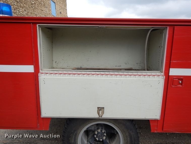 image for item DI7669 1984 GMC 7000  utility truck