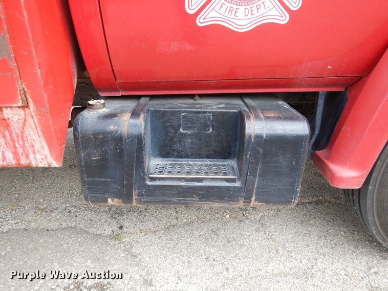 image for item DI7669 1984 GMC 7000  utility truck