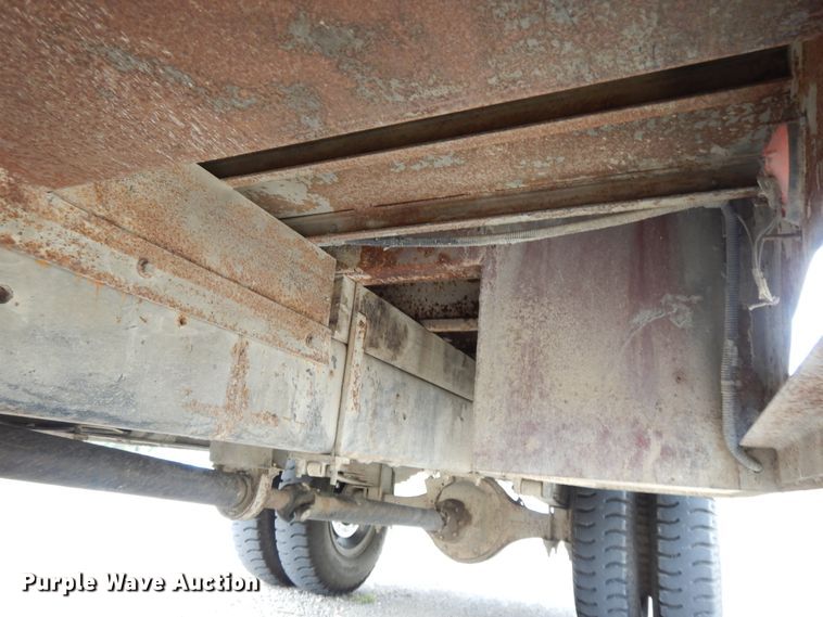 image for item DI7669 1984 GMC 7000  utility truck