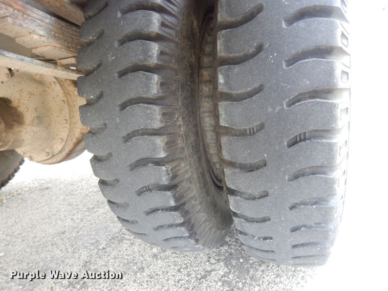 image for item DI7669 1984 GMC 7000  utility truck