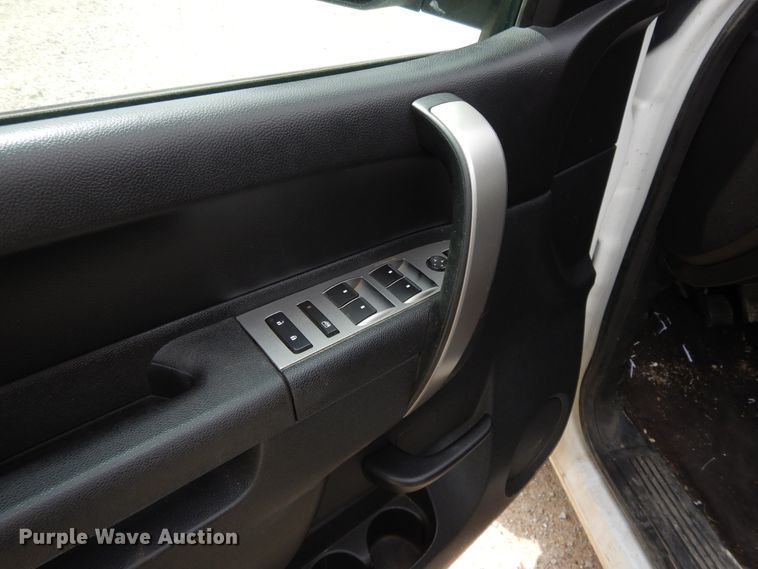 image for item DI7680 2013 Chevrolet Silverado 1500  Ext. Cab pickup truck