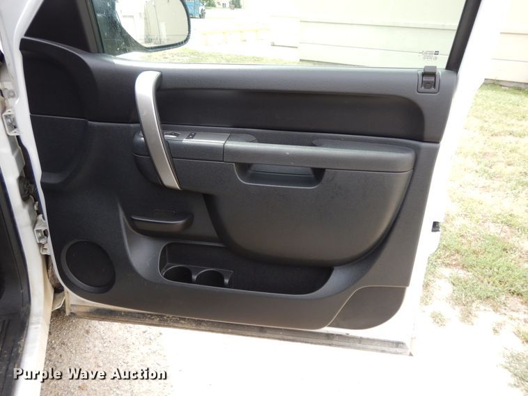 image for item DI7680 2013 Chevrolet Silverado 1500  Ext. Cab pickup truck