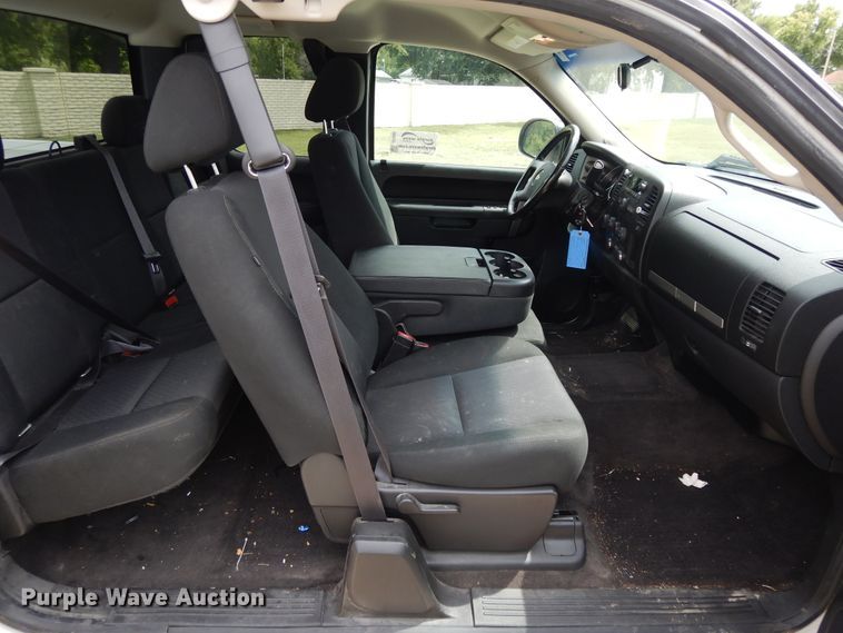 image for item DI7680 2013 Chevrolet Silverado 1500  Ext. Cab pickup truck