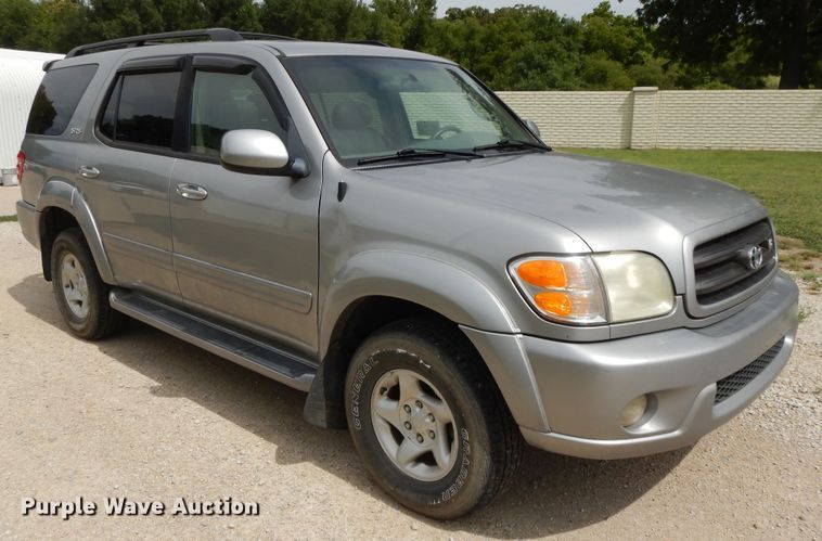 image for item DI7681 2002 Toyota Sequoia  SUV
