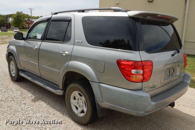 image for item DI7681 2002 Toyota Sequoia  SUV