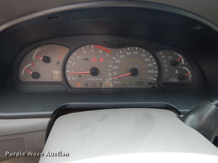 image for item DI7681 2002 Toyota Sequoia  SUV