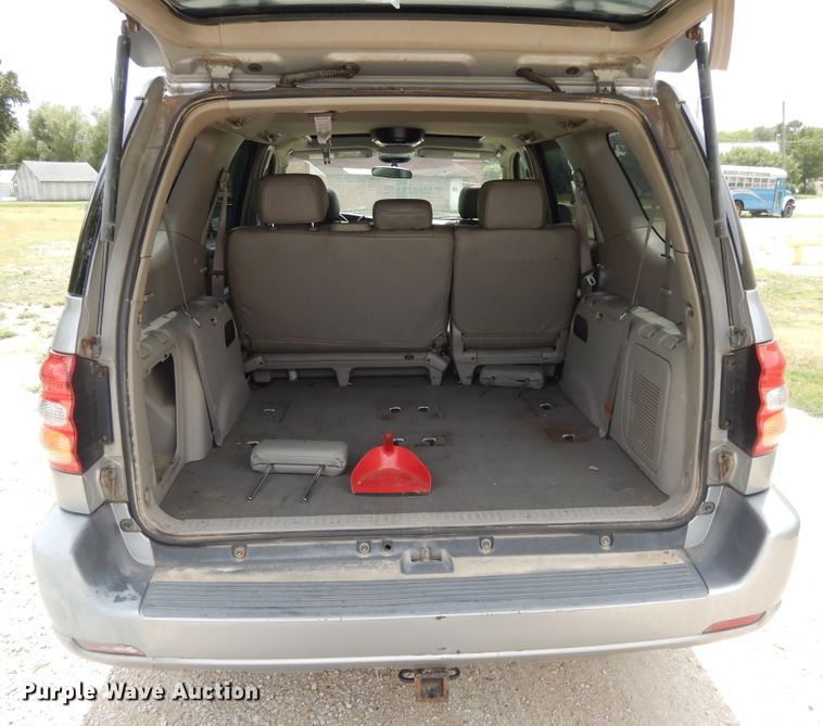 image for item DI7681 2002 Toyota Sequoia  SUV