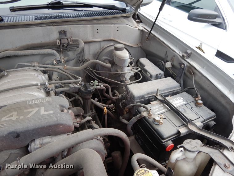 image for item DI7681 2002 Toyota Sequoia  SUV