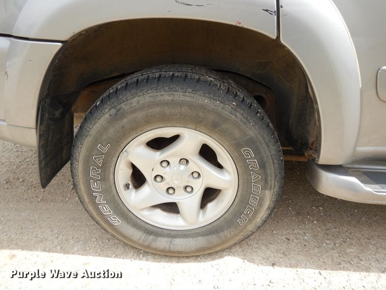 image for item DI7681 2002 Toyota Sequoia  SUV